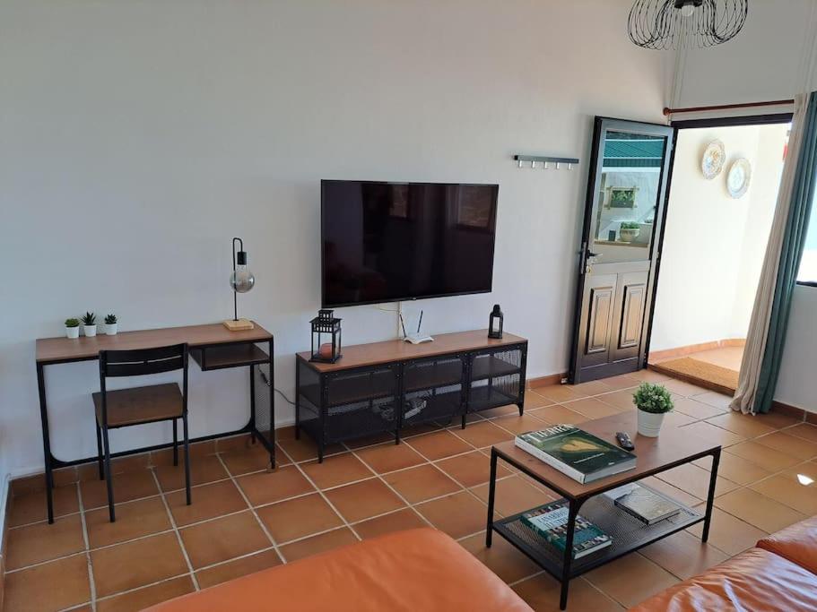Apartamento Valentina Tias Exterior photo